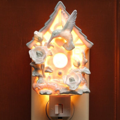 Hummingbird on Birdhouse Night Light - We Love Hummingbirds