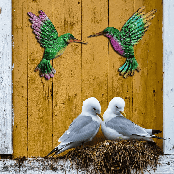 Metal Hummingbird Wall Art Decor, Metal Birds Outdoor Wall Sculpture Decoration Hanging for Deck , Garden Fence, Backyard, Patio, Bedroom, Living Room.4Pcs Outdoor Hanging Decoration - We Love Hummingbirds
